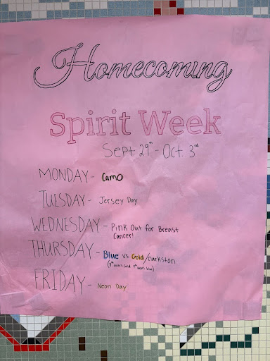 Homecoming sign made by the CJHS Leadership class. 